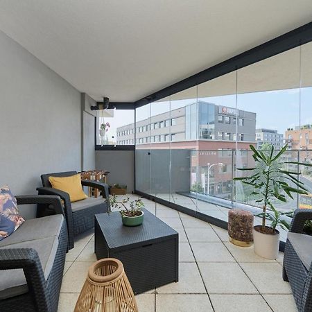 Spacious Apartment With Balcony Near The Slavic Hill Wroclaw By Renters Prestige Exterior foto